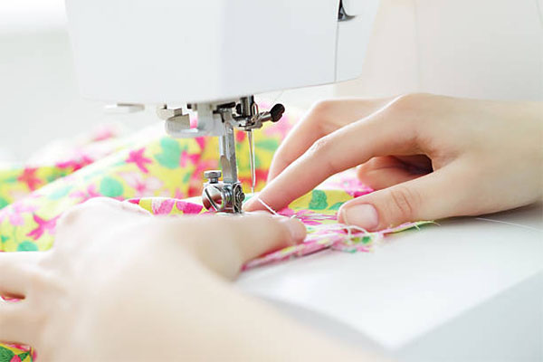 coser tela fina a máquina